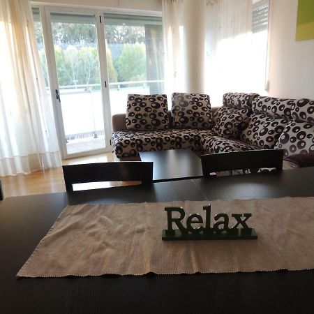 Skylinepamplona Apartment ภายนอก รูปภาพ