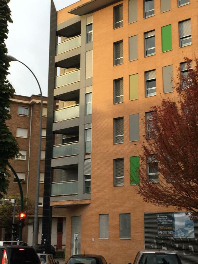 Skylinepamplona Apartment ภายนอก รูปภาพ