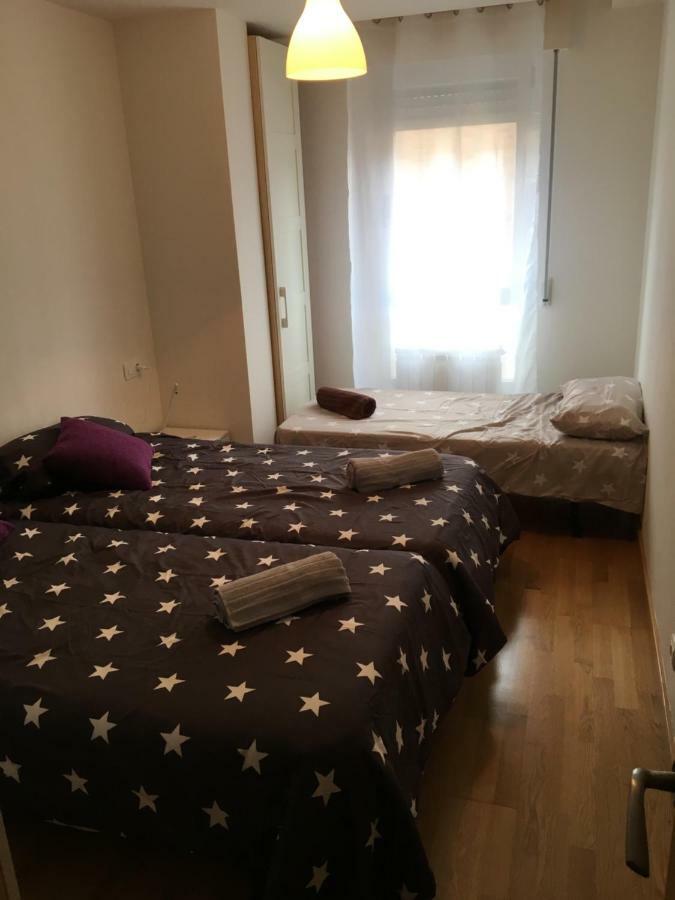 Skylinepamplona Apartment ภายนอก รูปภาพ